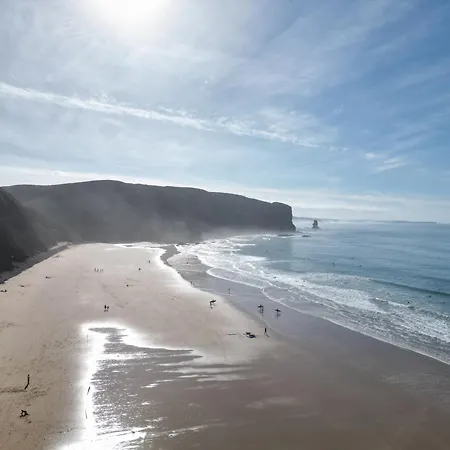 Arrifana Break Tatil Evi *